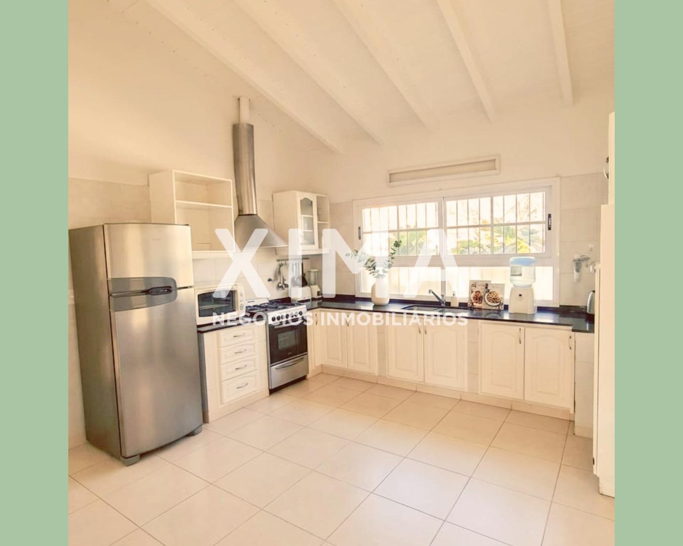 Foto de Casa en venta La Almudena, imagen 4