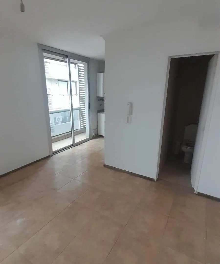 ALQUILER DUPLEX 2 DORM PISO ALTO - FRUCTUOSO RIVERA 400 - GUEMES 4