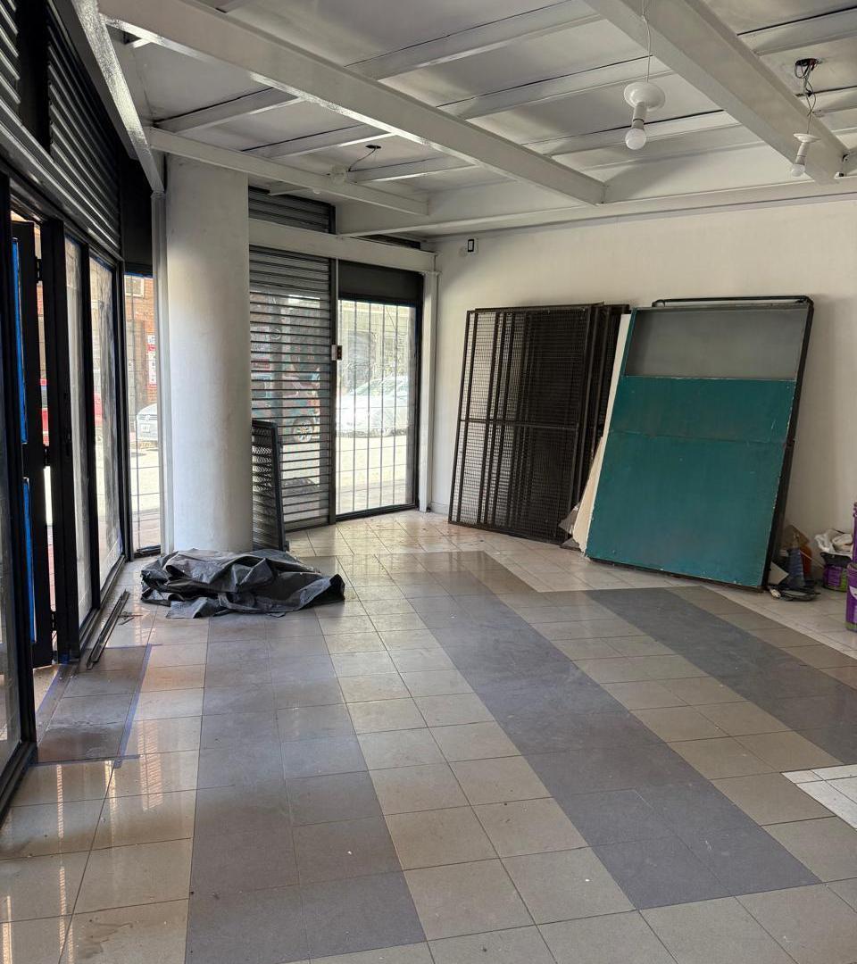 Foto de ALQUILER LOCAL COMERCIAL ESQUINA BOLIVAR ESQ DEAN FUNES, imagen 5