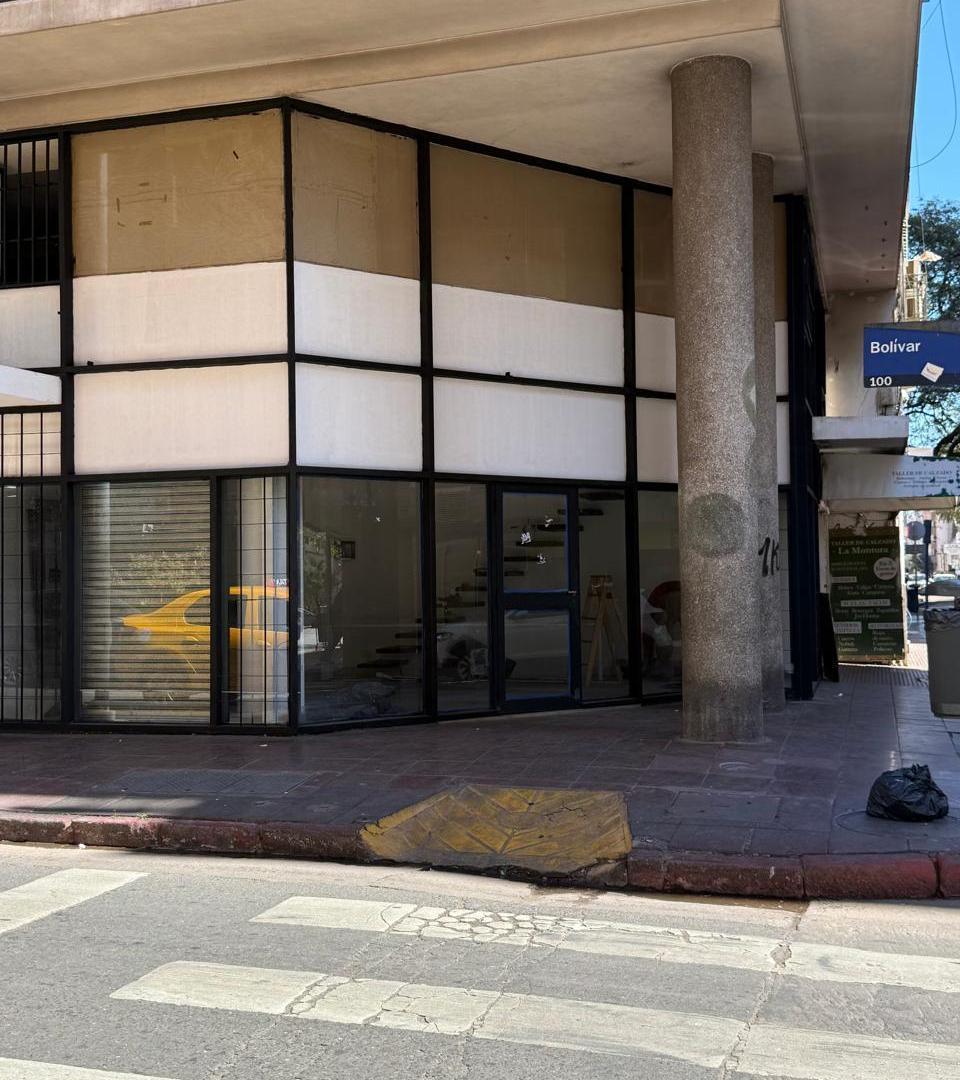 Foto de ALQUILER LOCAL COMERCIAL ESQUINA BOLIVAR ESQ DEAN FUNES, imagen 4