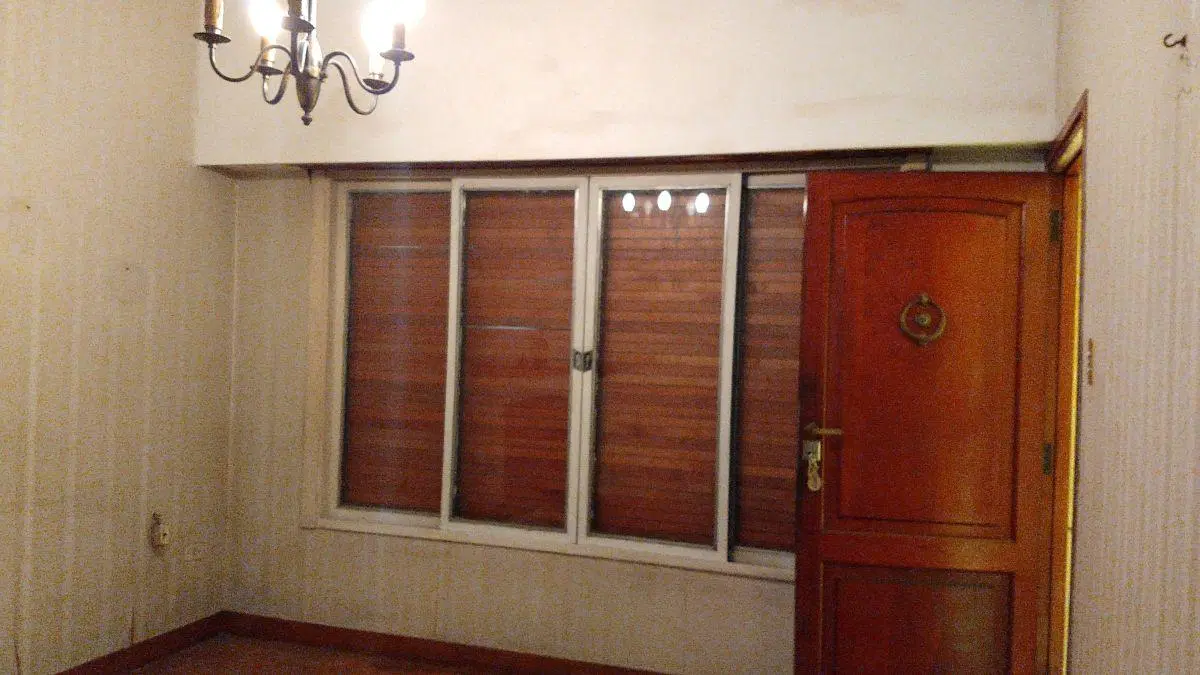Casa en Adrogué con jardin y quincho 2