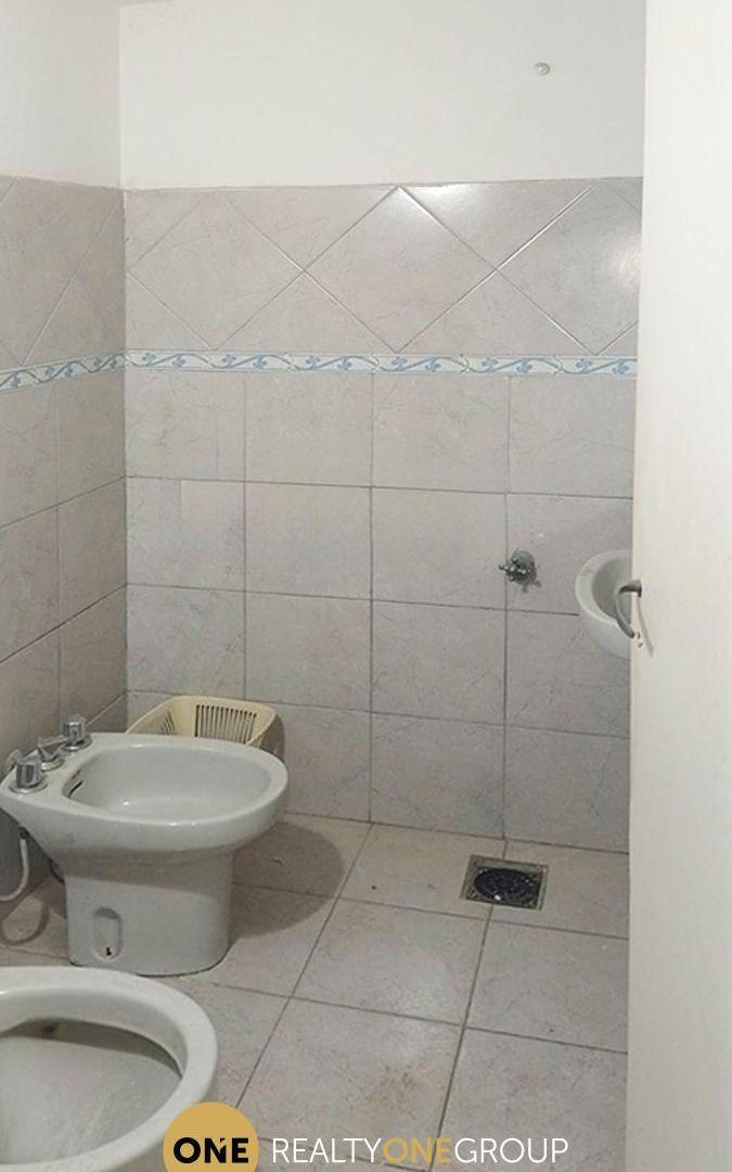 Foto de Local Comercial-Amplia Superficie. Alta rentabilidad, imagen 4