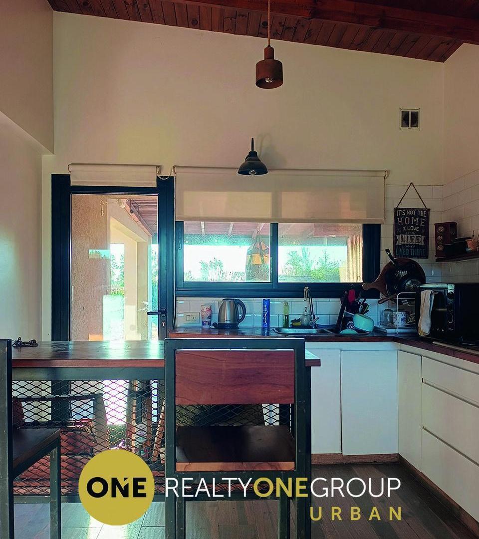 Foto de Casa moderna con pileta sobre lote de 1.000 m² | 2 dormitorios | Arana, imagen 2
