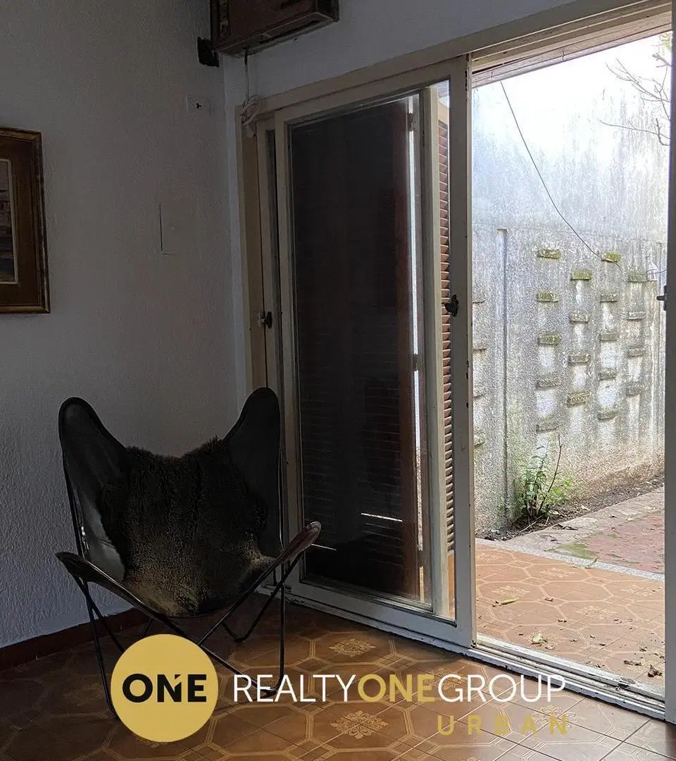 Venta en bloque de Casa 2 dormitorios  local  departamento | La Plata 3
