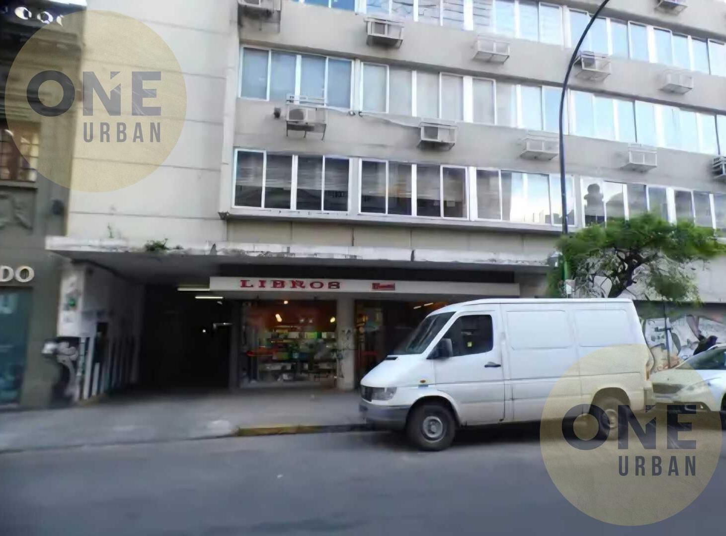 Foto de Olvidate de Buscar Estacionamiento: Cochera en Venta en el Centro 48, imagen 1