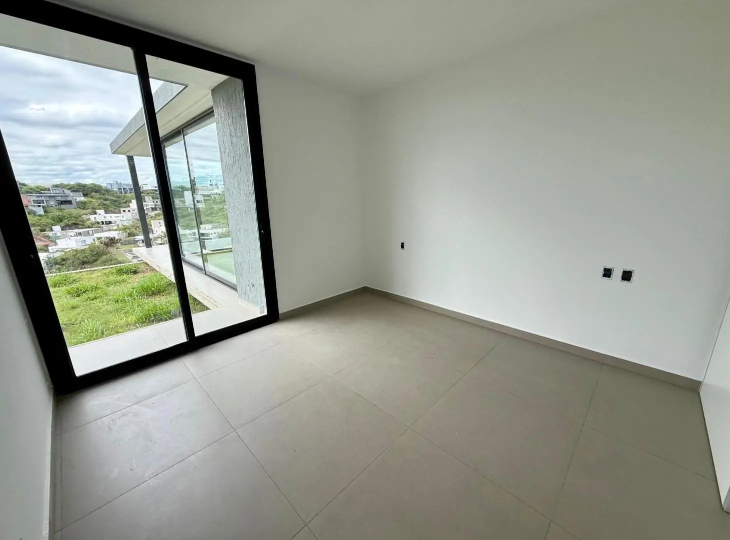 CASA EN VENTA 3 DORMITORIOS UNA SOLA PLANTA LA CUESTA LA CALERA CORDOBA 3