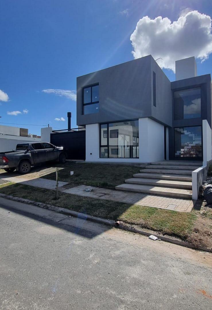 VENTA DUPLEX 3D RINCONES DE MANANTIALES