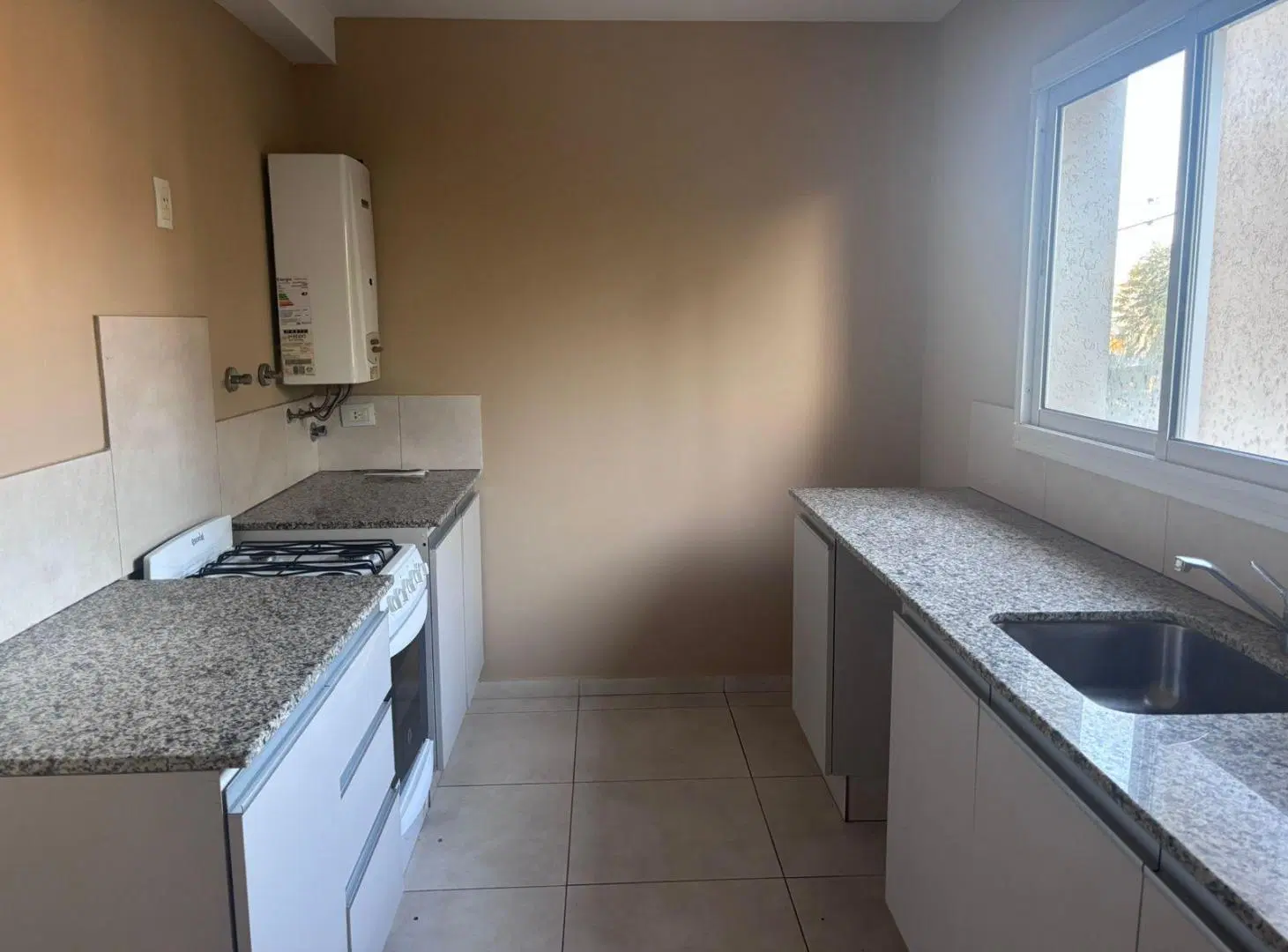 DEPARTAMENTO EN VENTA  ZONA RUTA 20 y DINO CON COCHERA PROPIA 5
