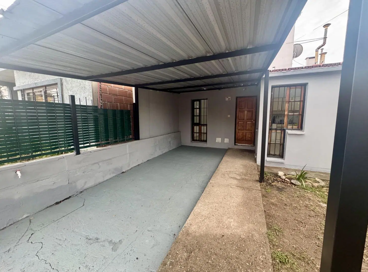 VENTA CASA 2 DORM BARRIO LAS PALMAS 5