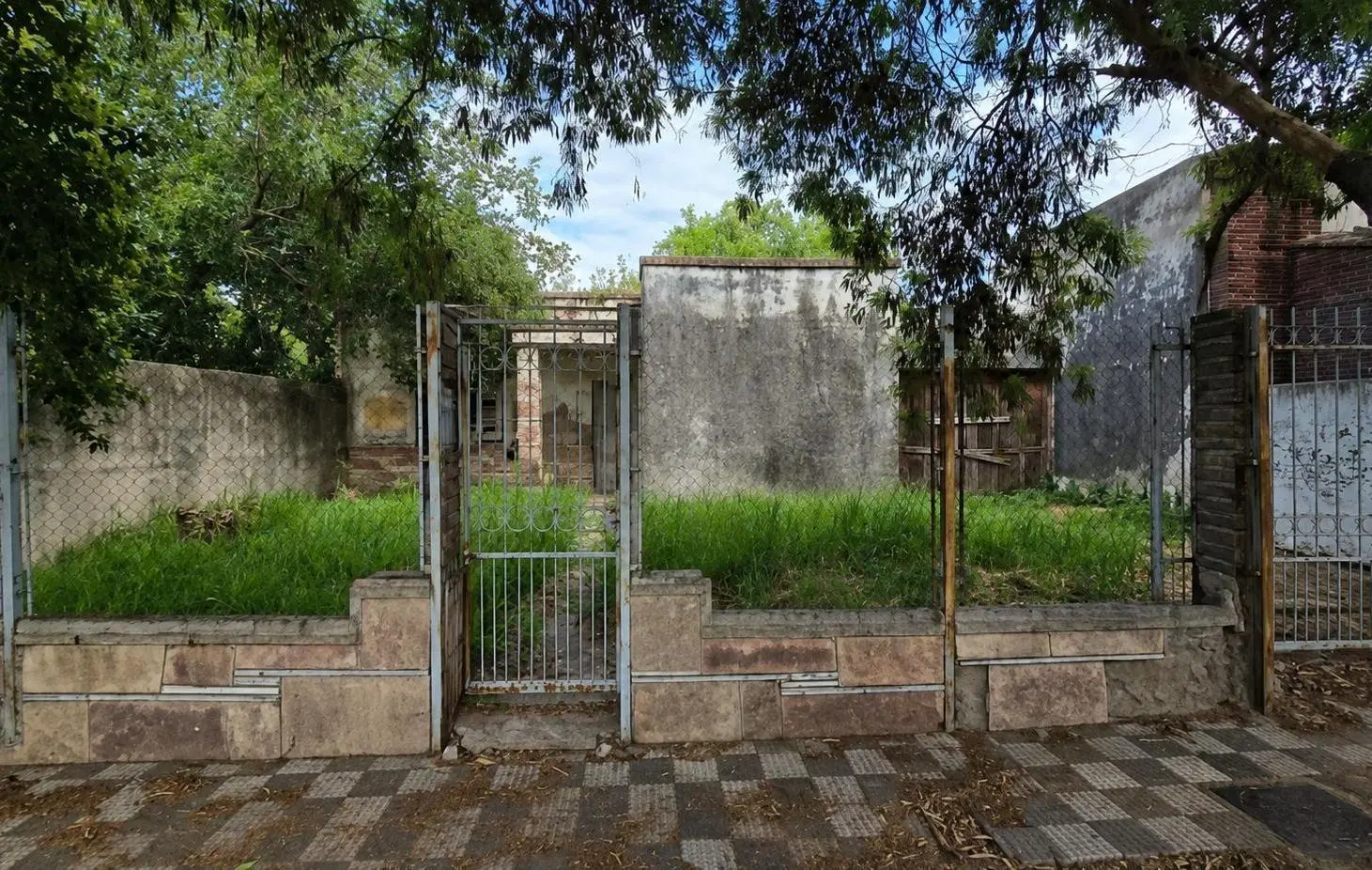 Lote en venta en Barrio Villa Cabrera -Zona Shopping- 2