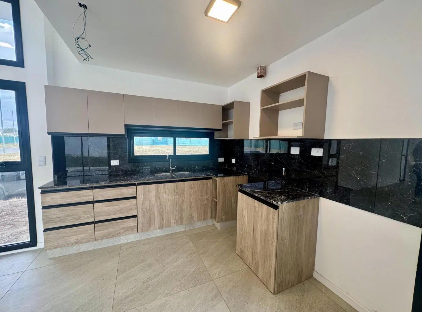 VENTA CASA 2 DORM RINCONES DE MANANTIALES 2