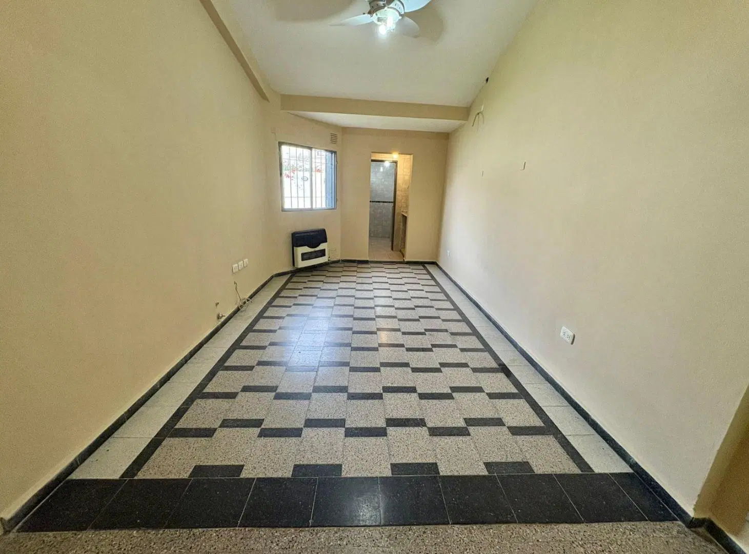 CASA EN VENTA 2 DORMITORIOS ARGUELLO CORDOBA UNA SOLA PLANTA 5