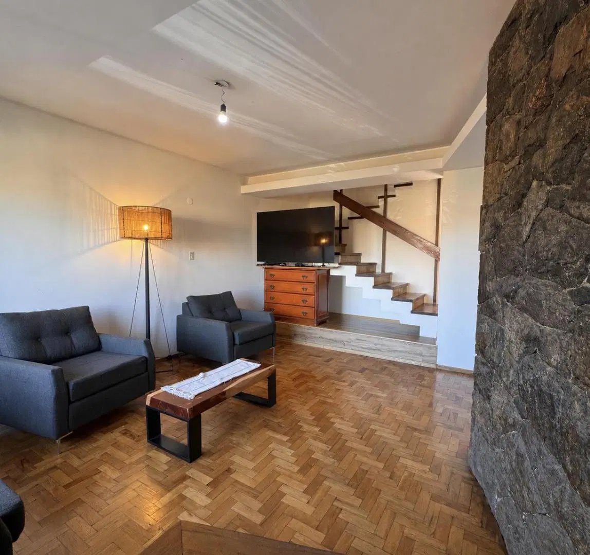 VENTA CASA 4 DORM APTA CREDITO VILLA CABRERA 1