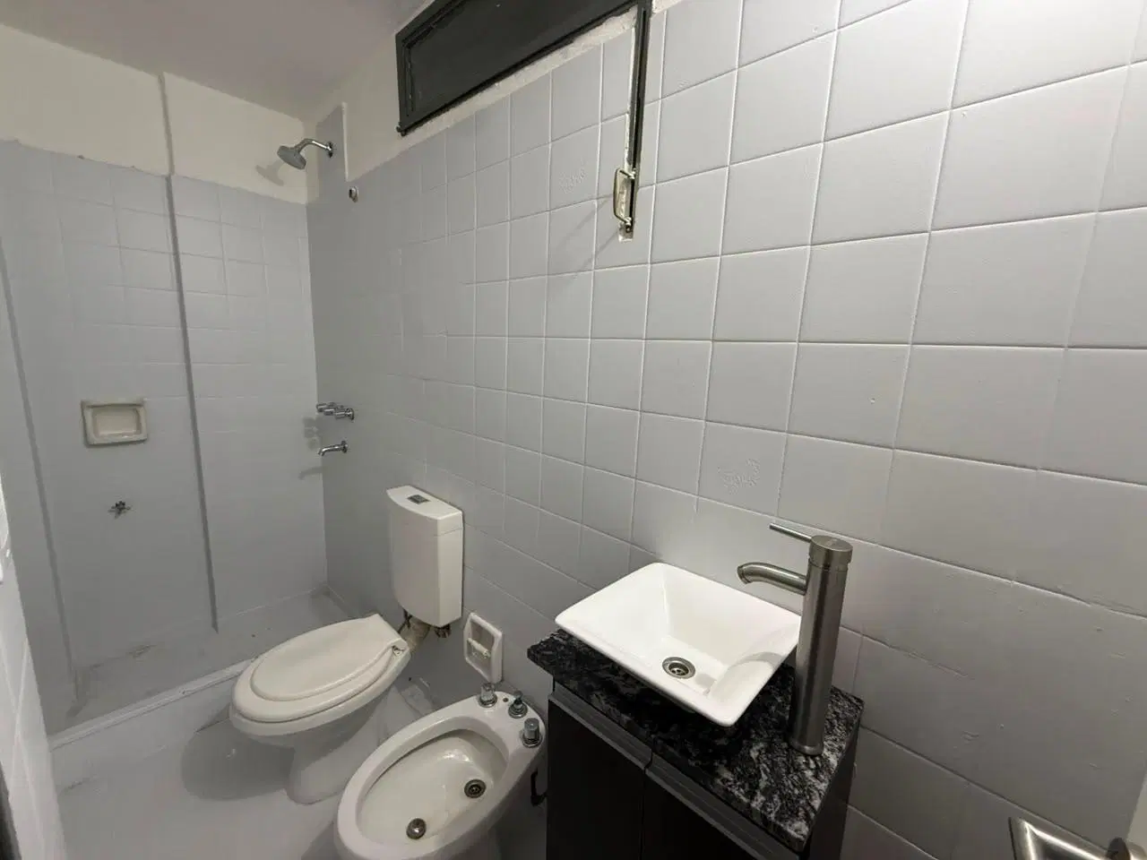 VENTA DTO EXCELENTE UBICACION, RENOVADO Y AMOBLADO -PLAZA COLON- 4