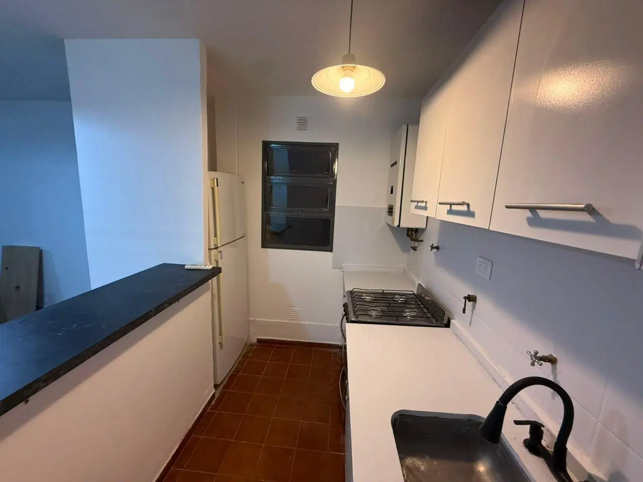 VENTA DTO EXCELENTE UBICACION, RENOVADO Y AMOBLADO -PLAZA COLON- 3