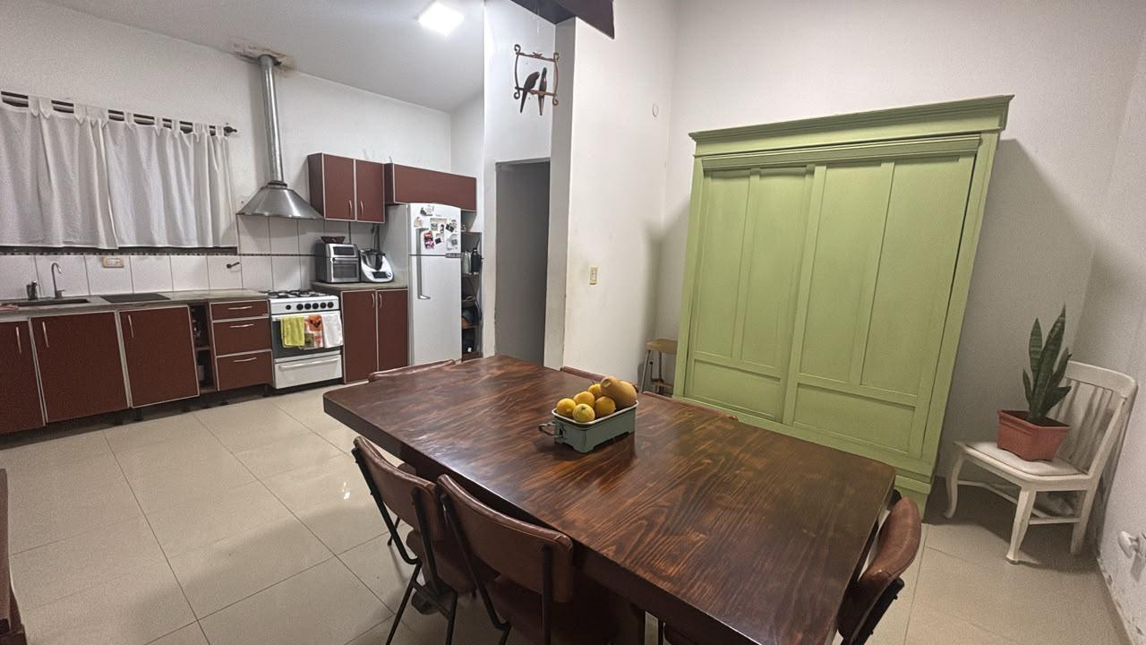 Foto de CASA DEPARTAMENTO LOCAL EN VENTA FRENTE A IGLESIA Y PLAZA DE VILLA ALLENDE CORDOBA, imagen 3