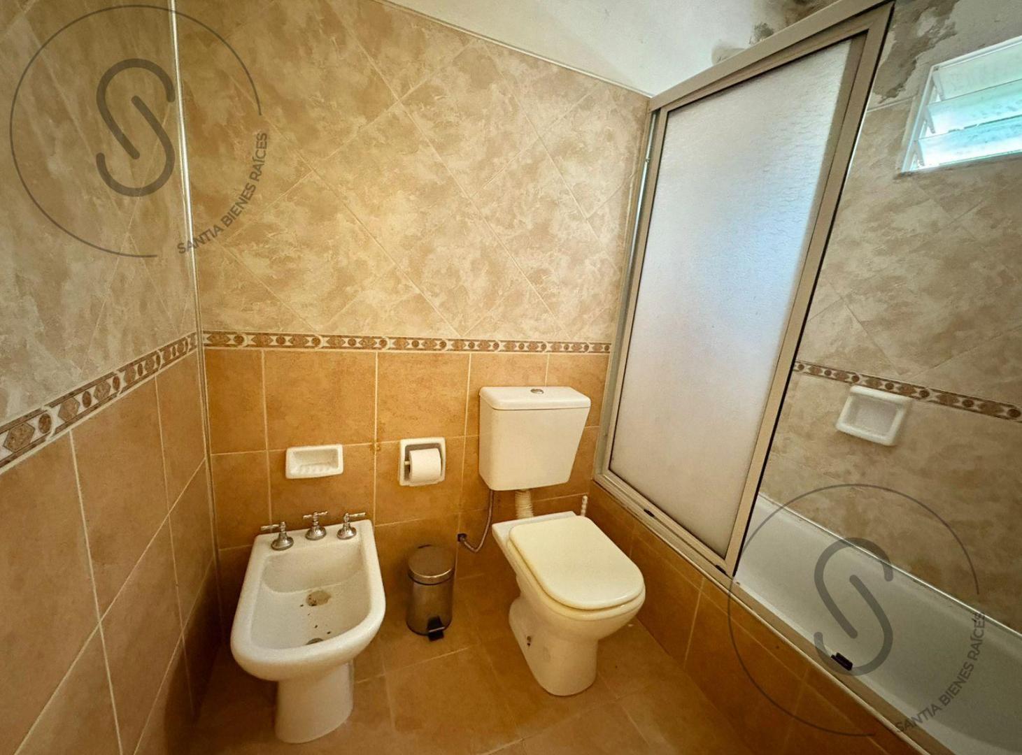 Foto de CASA EN VENTA UNA SOLA PLANTA DOS DORMITORIOS AGUA DE ORO CORDOBA, imagen 1