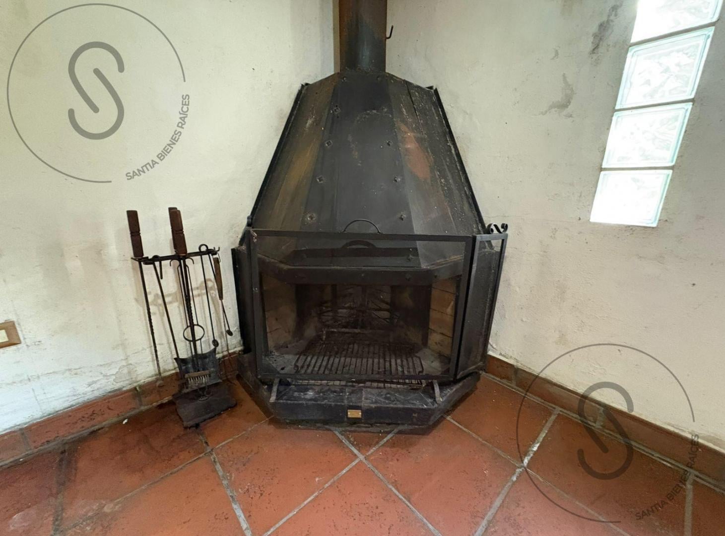 Foto de CASA EN VENTA UNA SOLA PLANTA DOS DORMITORIOS AGUA DE ORO CORDOBA, imagen 5