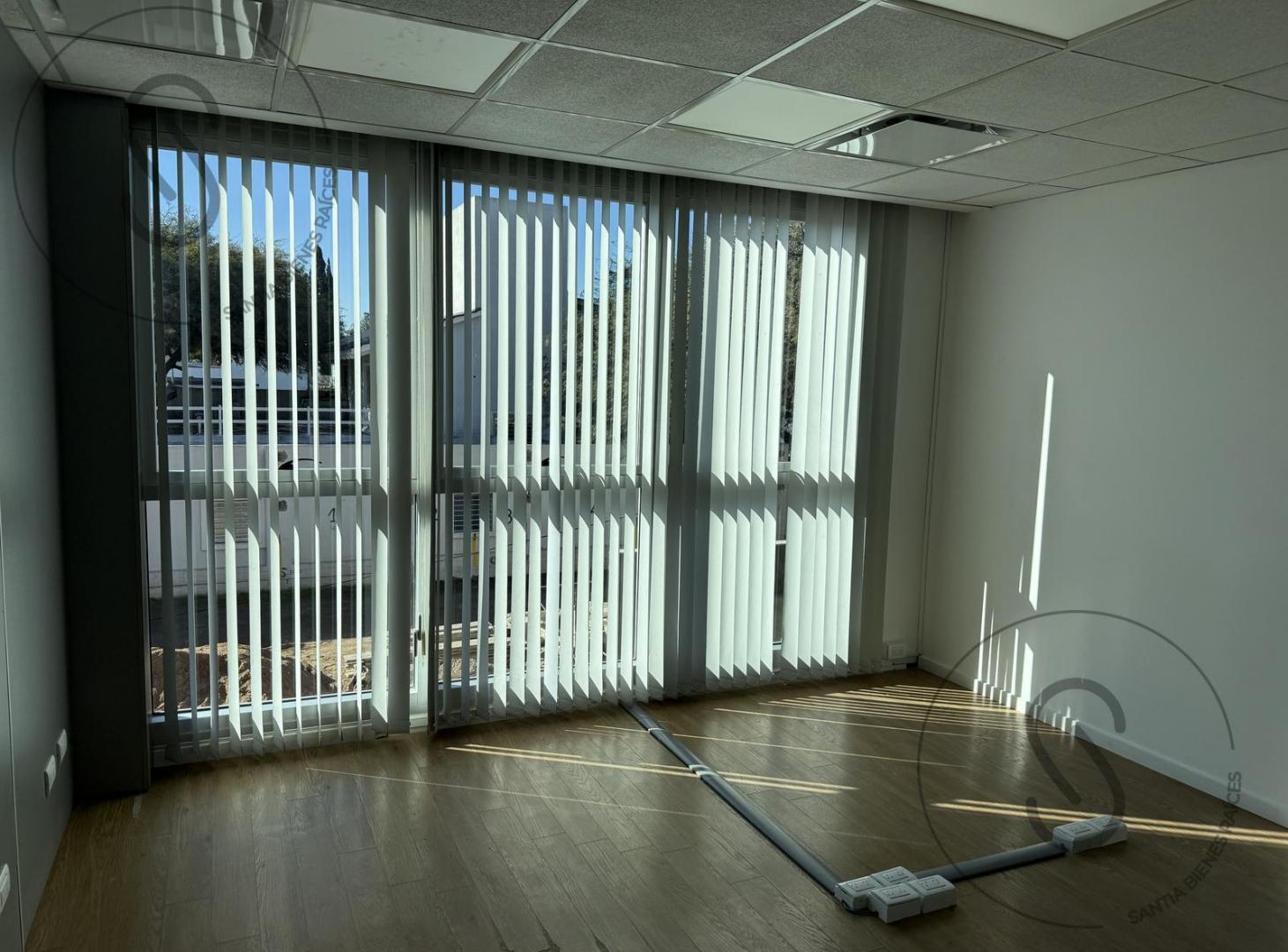 Foto de Venta! Oficina en Villa Belgrano, imagen 2