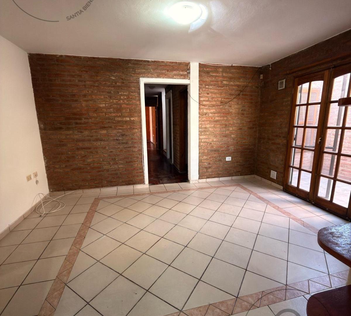 Foto de Venta casa en Villa Belgrano, 4 dormitorios con Pileta, imagen 3