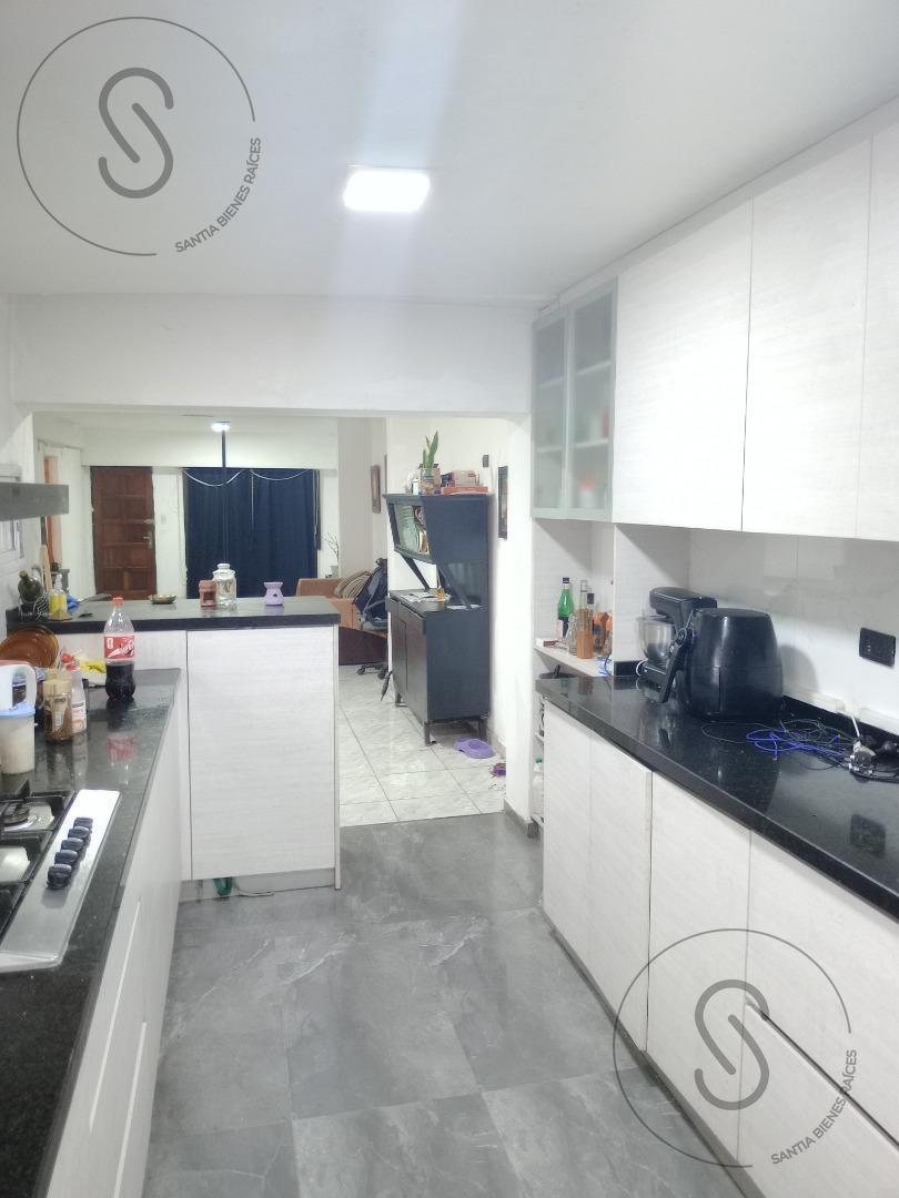 Foto de Casa en venta barrio Las Flores departamento independiente, imagen 1