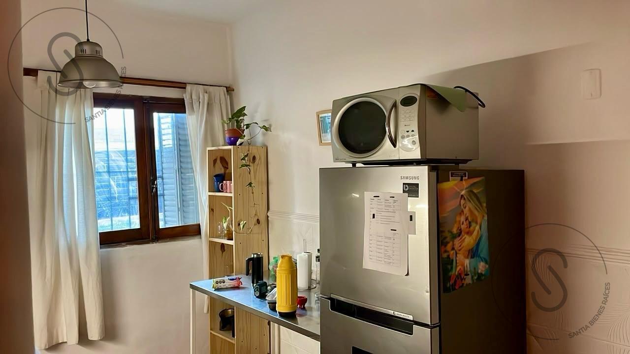 Foto de VENTA CASA 2 DORM GENERAL BUSTOS, imagen 4