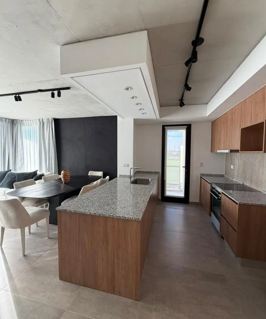 Departamento  3 ambientes con terraza/quincho/jacuzzi. 3