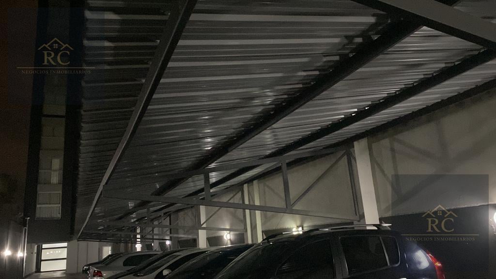 Foto de Venta cochera fija y cubierta en edificio. Acceso 24 hs. en Lomas De, imagen 3