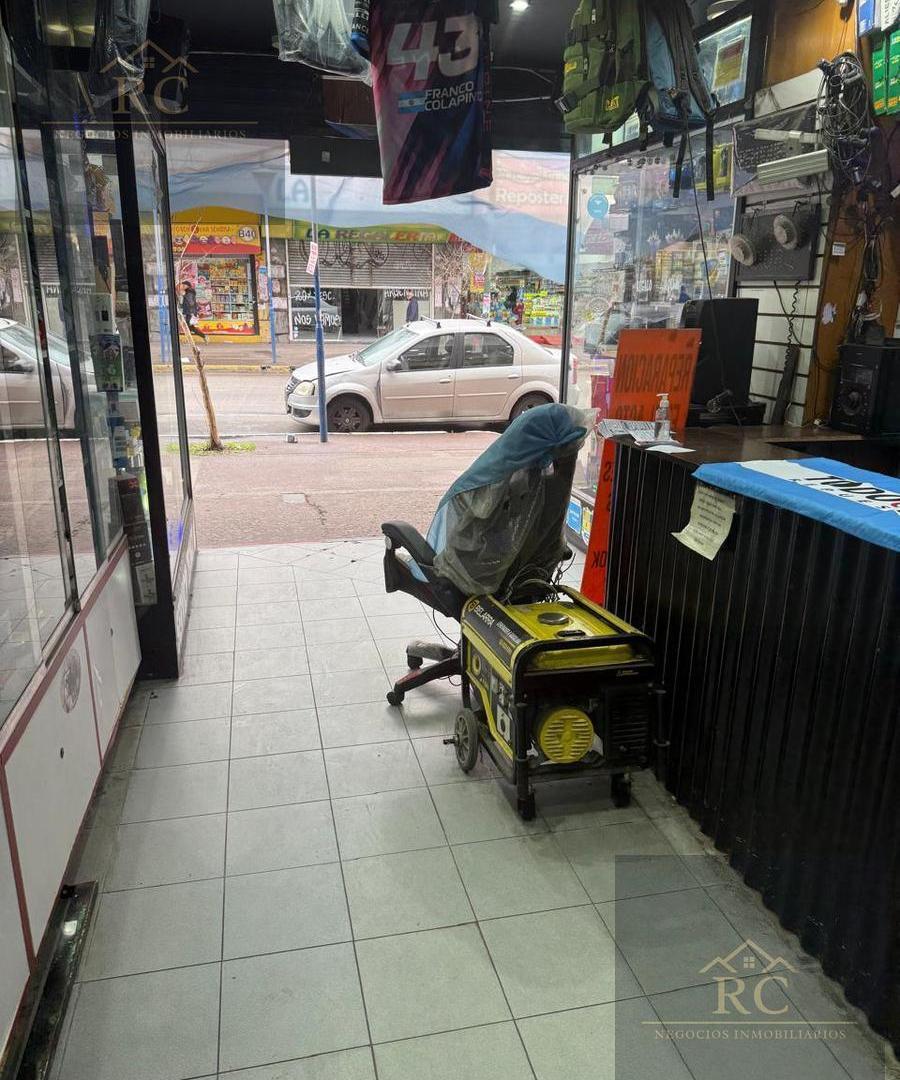 Foto de Local en venta sobre importante calle comercial del centro de Lomas de, imagen 5