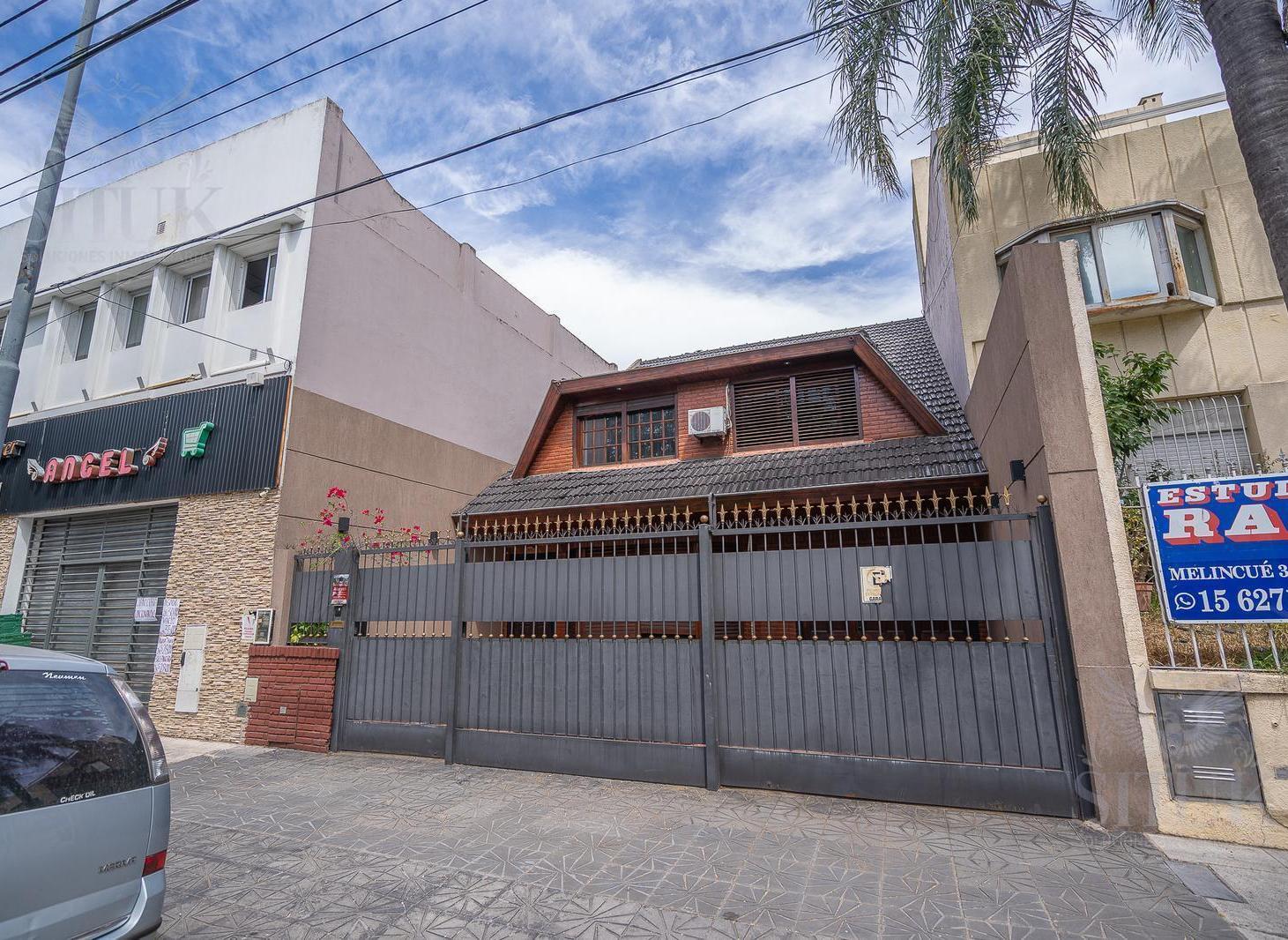 Foto de Casa de 6 Ambientes Apta Crédito en Villa del Parque, sobre Lote Propio, imagen 1