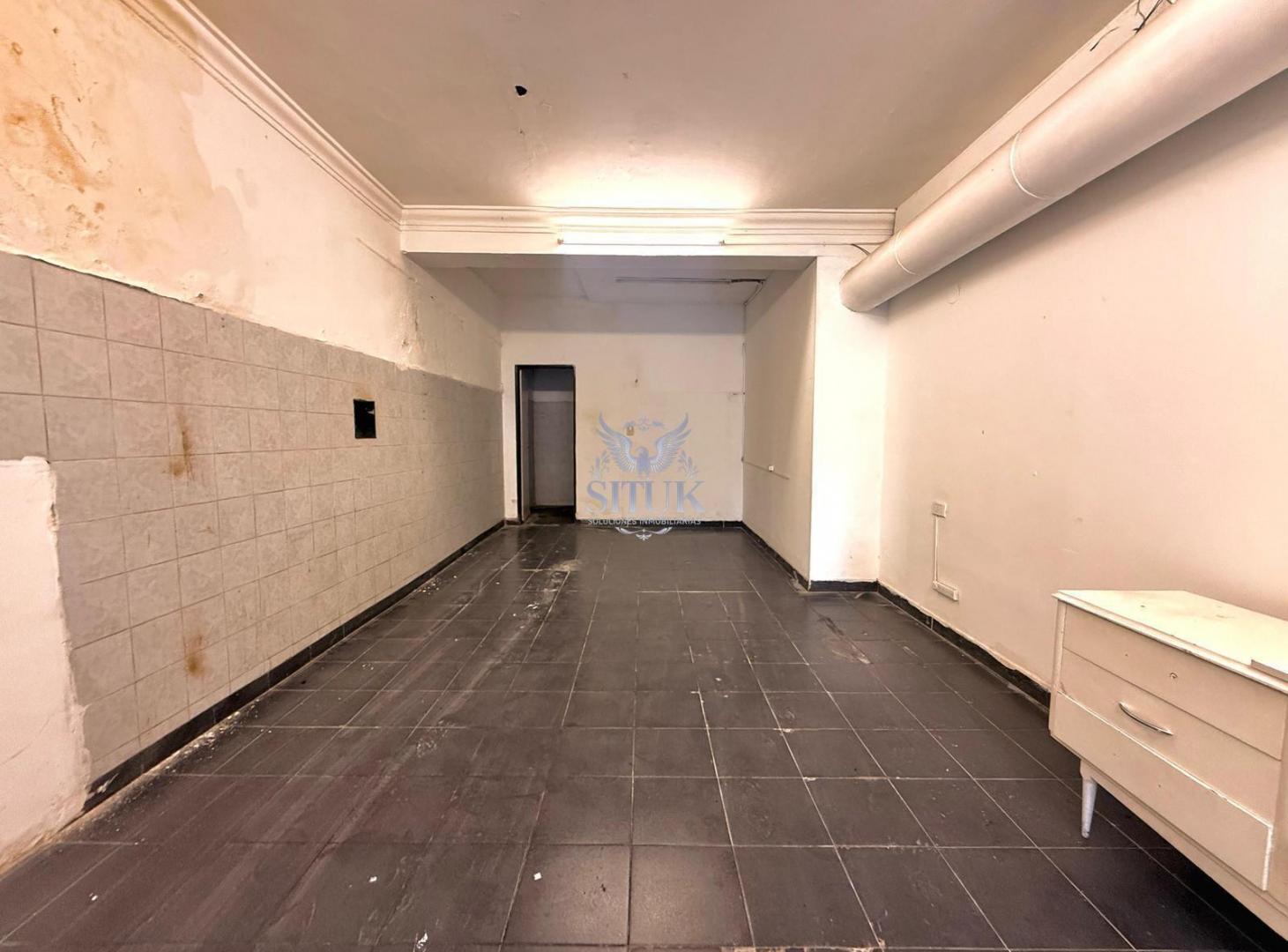 Foto de VENTA LOCAL COMERCIAL SIN EXPENSAS FRENTE A PARQUE ESPAÑA - POSIBLE, imagen 4