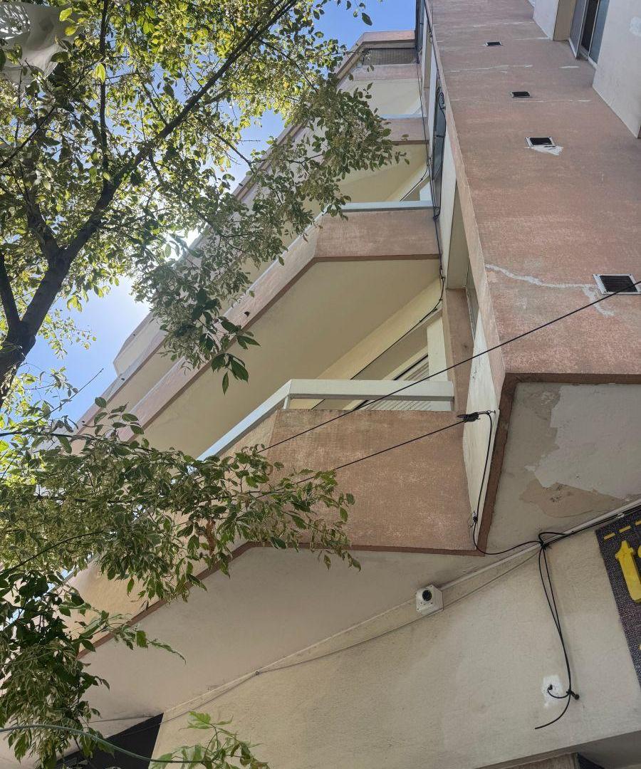 VENTA 2 AMBIENTES IMPECABLE ESTADO , entre ríos y rawson