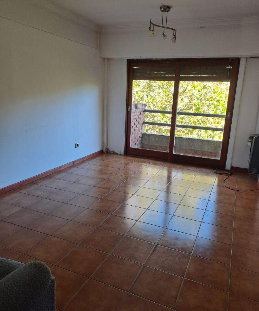 24 MESES SEMIPISO A LA CALLE CON BALCÓN, muy bueno la perla centro