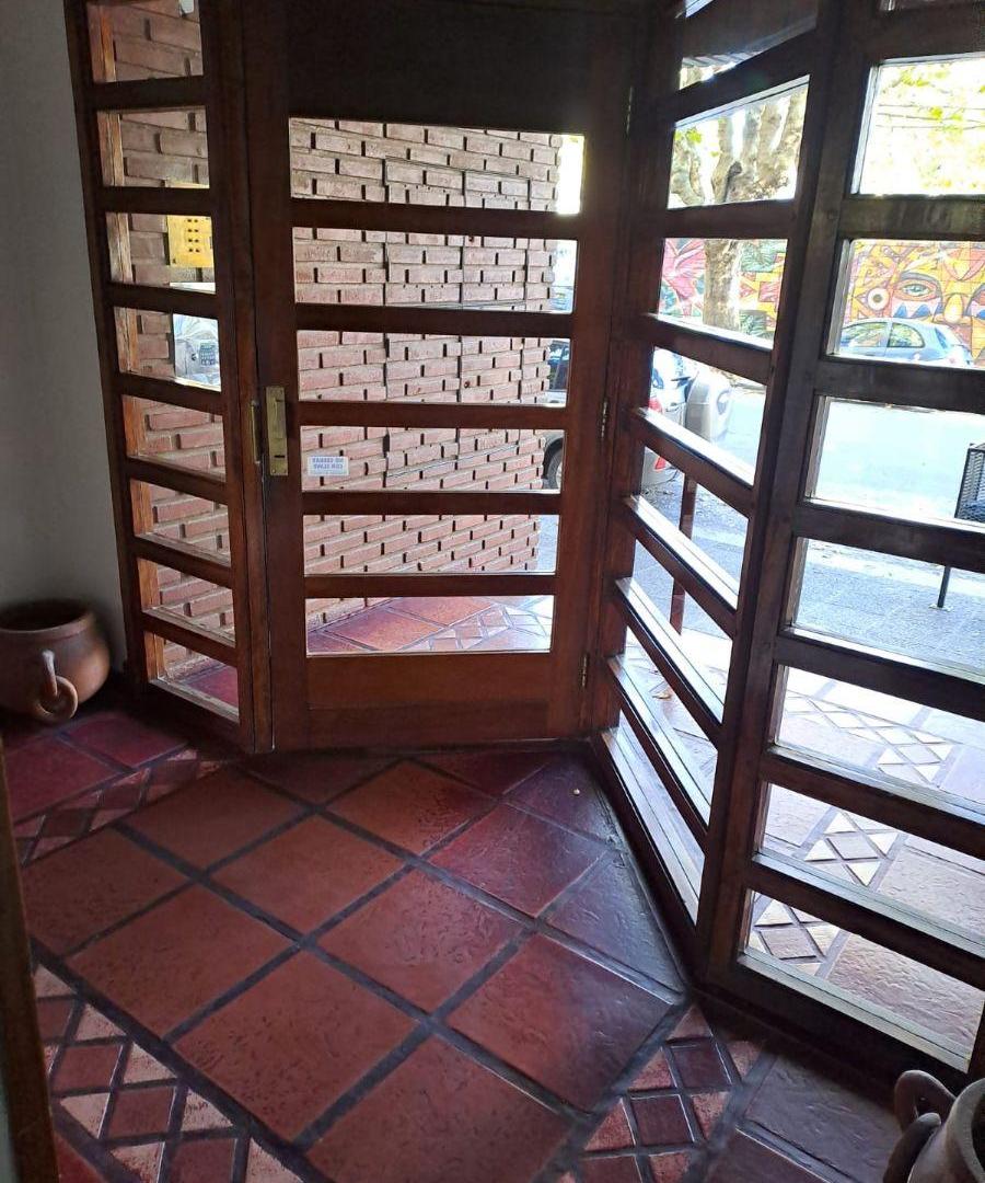 Foto de 24 MESES SEMIPISO A LA CALLE CON BALCÓN, muy bueno la perla centro, imagen 2
