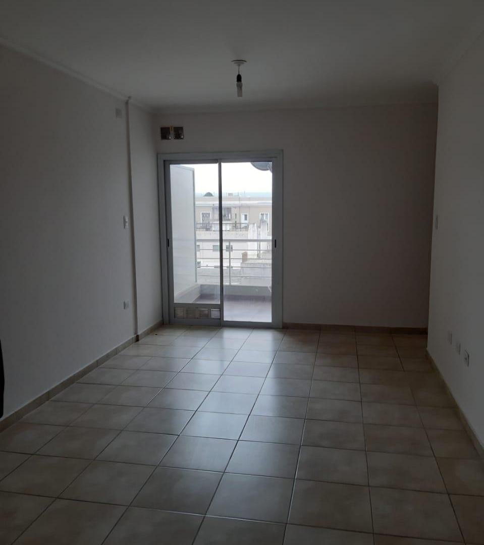 Foto de INMOBILIARIA ALQUILA DPTO 1 DORMITORIO FRENTE A PLAZA RAFAEL NUÑEZ, imagen 5