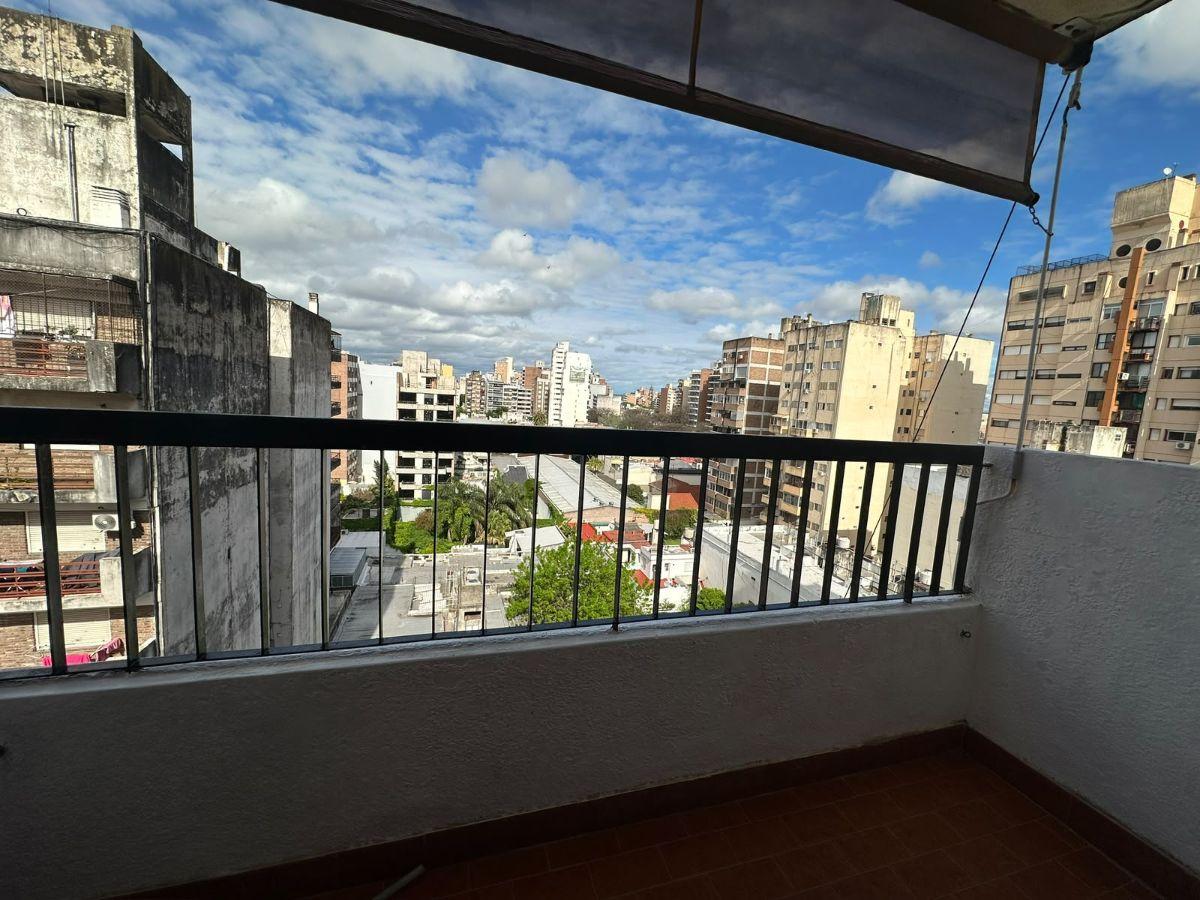 Foto de DEPARTAMENTO 1 DORMITORIO BUENOS AIRES Y PELLEGRINI, imagen 1