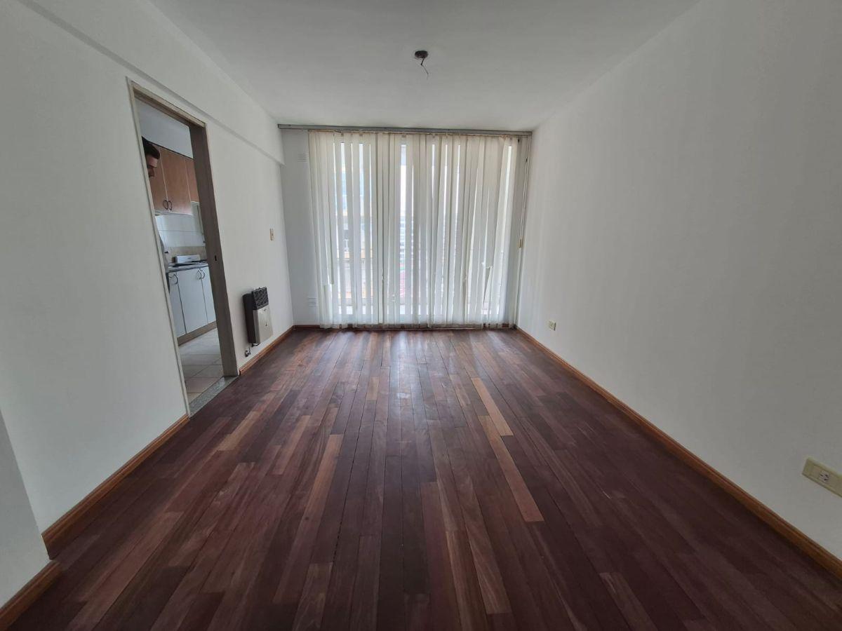 Foto de DEPARTAMENTO 1 DORMITORIO CON COCHERA ITALIA 1500, imagen 4