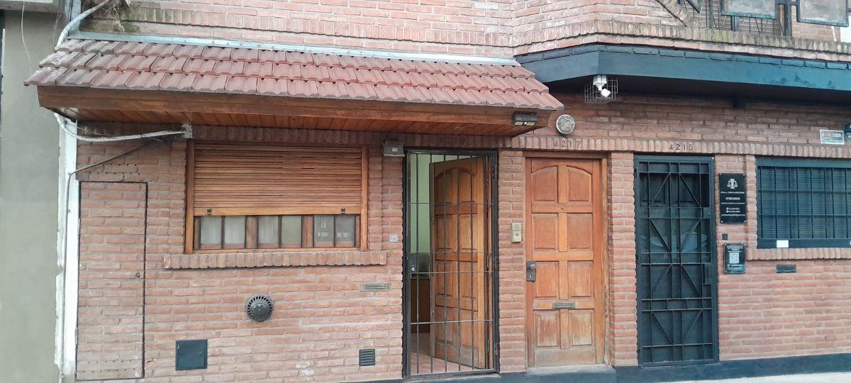 Foto de VENTA de PH Planta Baja al Frente Sin Expensas 55 metros totales 2 amb, imagen 4
