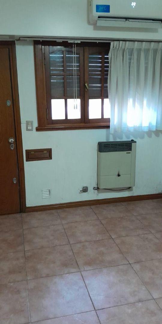 Foto de VENTA de PH Planta Baja al Frente Sin Expensas 55 metros totales 2 amb, imagen 3