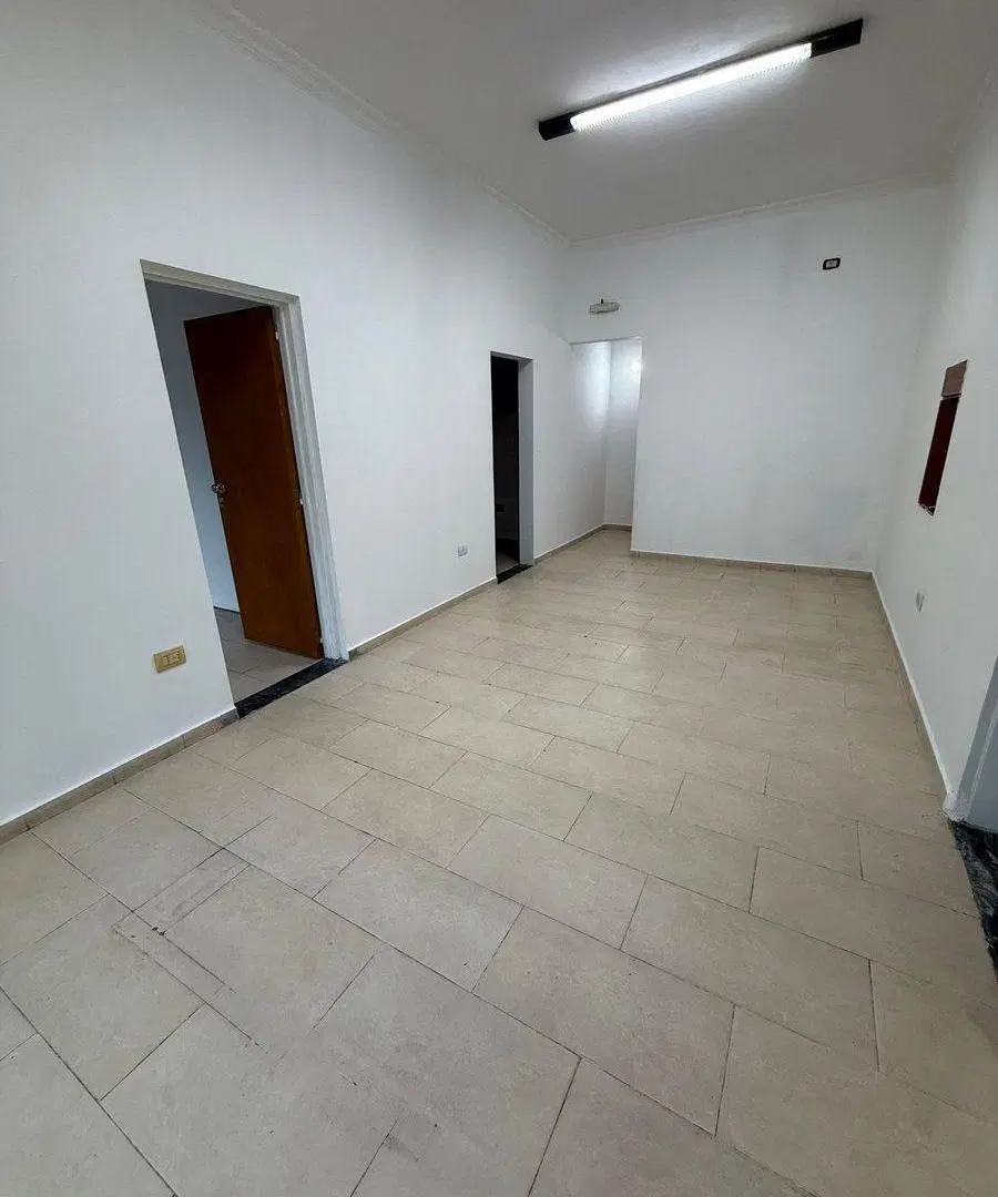 Alquiler local comercial en Francisco de Alvarez 2