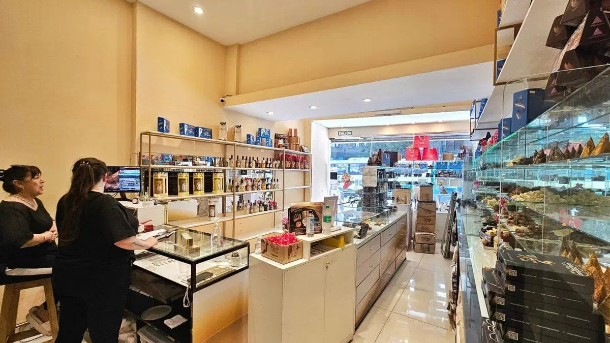 VENTA LOCAL COMERCIAL PALERMO RUBROS VARIOS 3