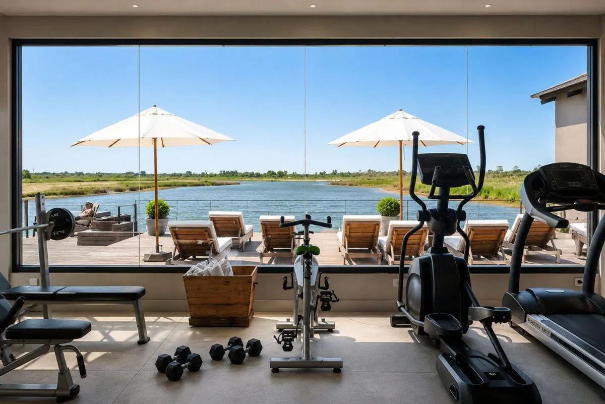 LOTE EN VENTA 855 M² AL AGUA EN EL NAUDIR, ESCOBAR 3