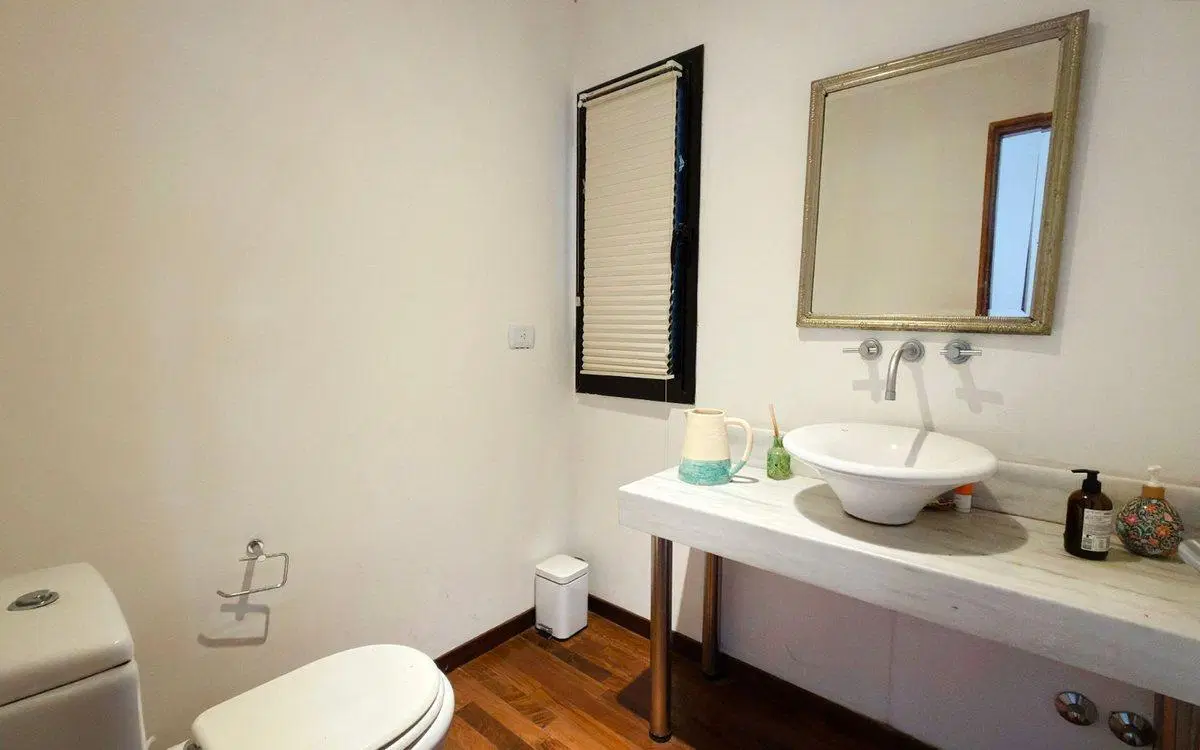 VENTA CASA 5amb B. SAN ISIDRO LABRADOR,DIQUE LUJAN 4