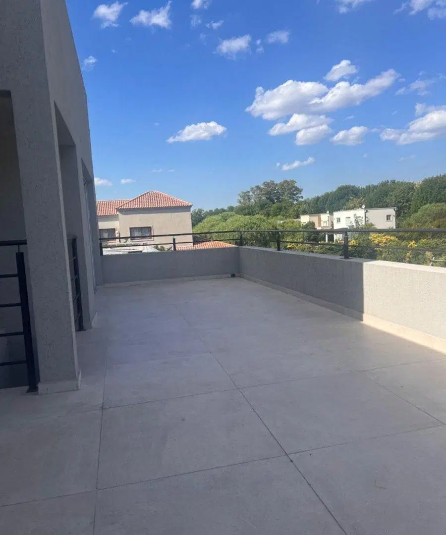 CASA EN VENTA 6 AMBIENTES STA GUADALUPE PILAR DEL 2