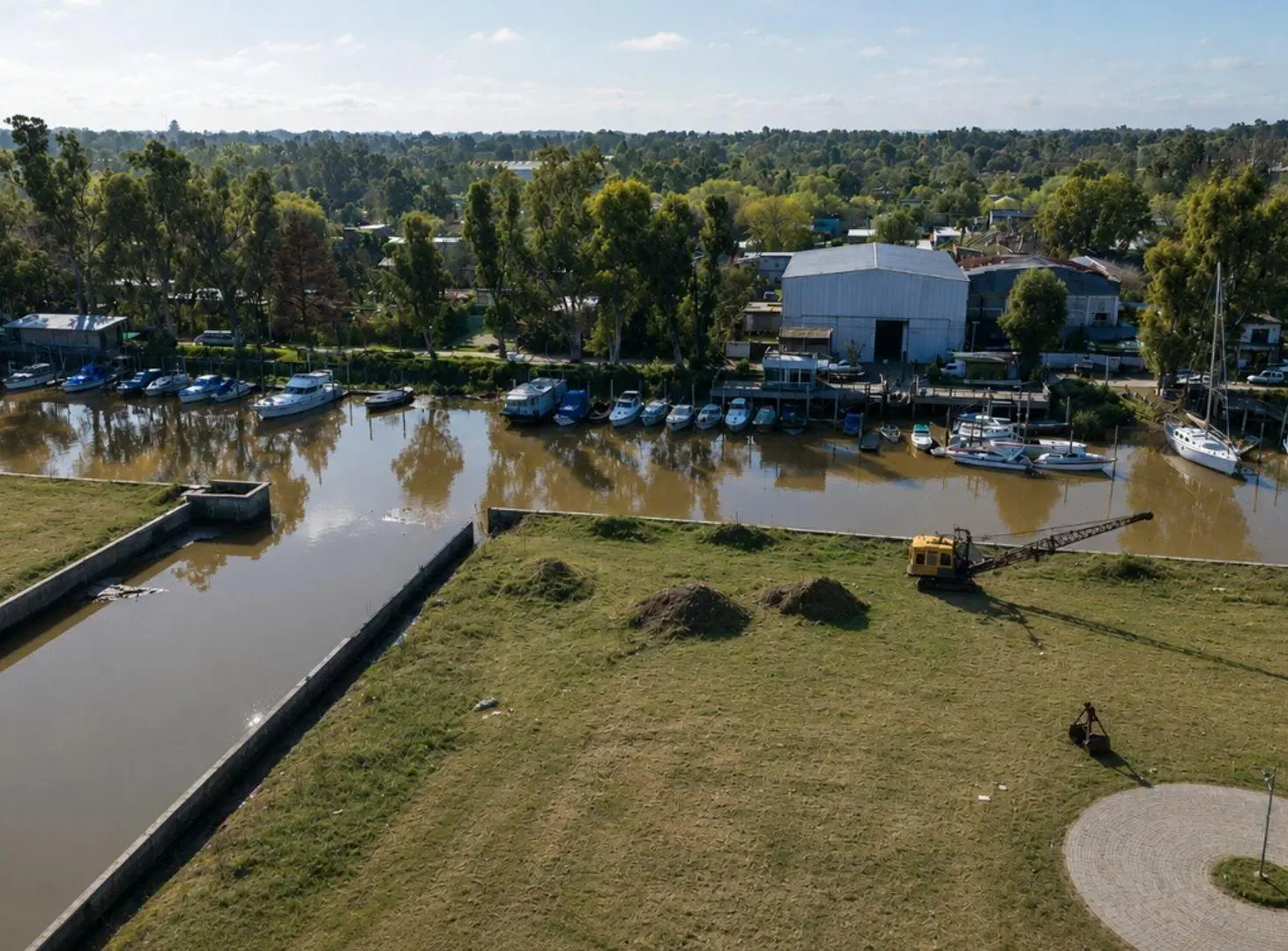 Lote Premium con Amarra en Náutico Villanueva 3