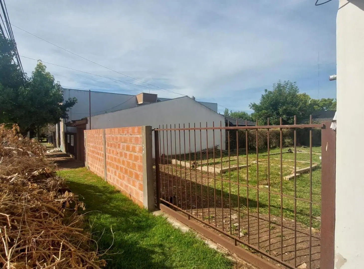 VENTA LOTE CALLE  12 de octubre 100  B DE ESCOBAR 4