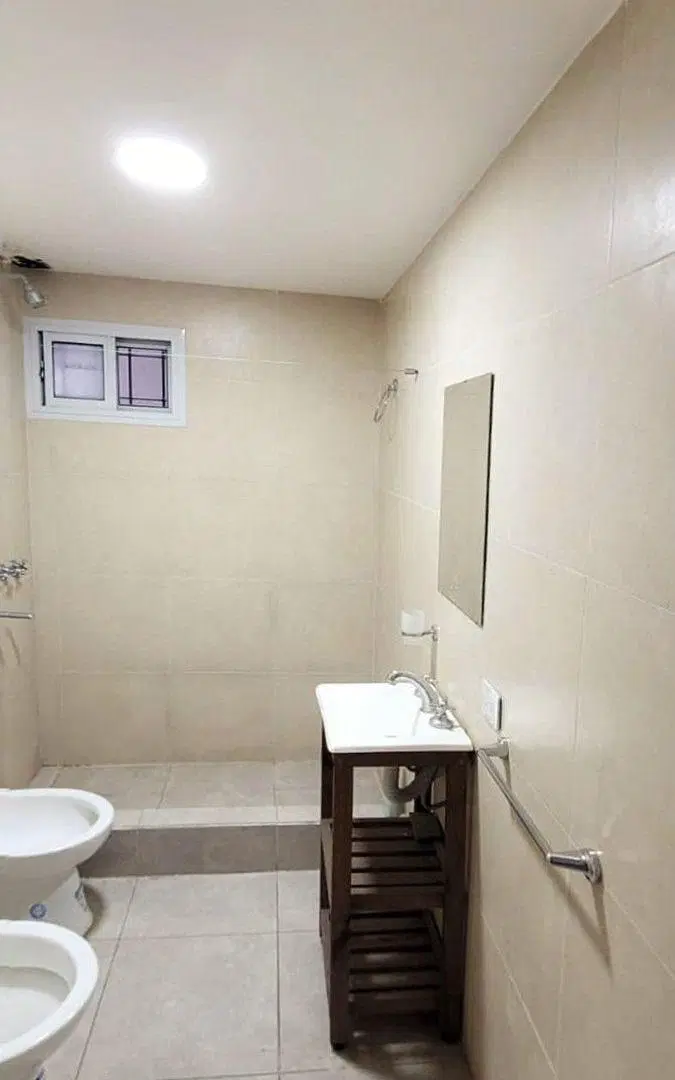 Venta en bloque con renta activa -5 PH + 2 locales 8