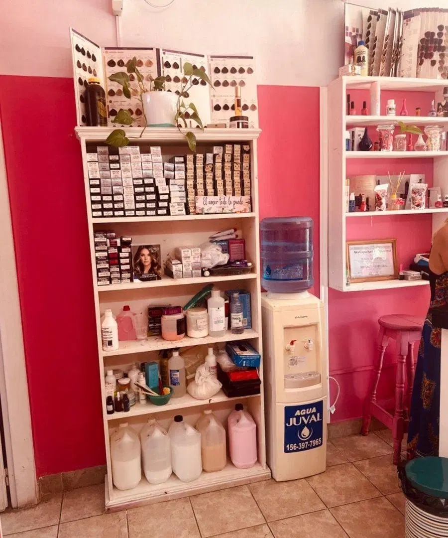 VENTA FONDO DE COMERCIO PELUQUERÍA 8