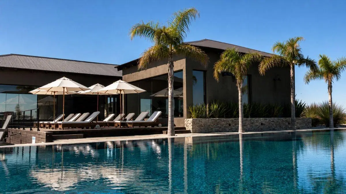 LOTE EN VENTA 855 M² AL AGUA EN EL NAUDIR, ESCOBAR 2