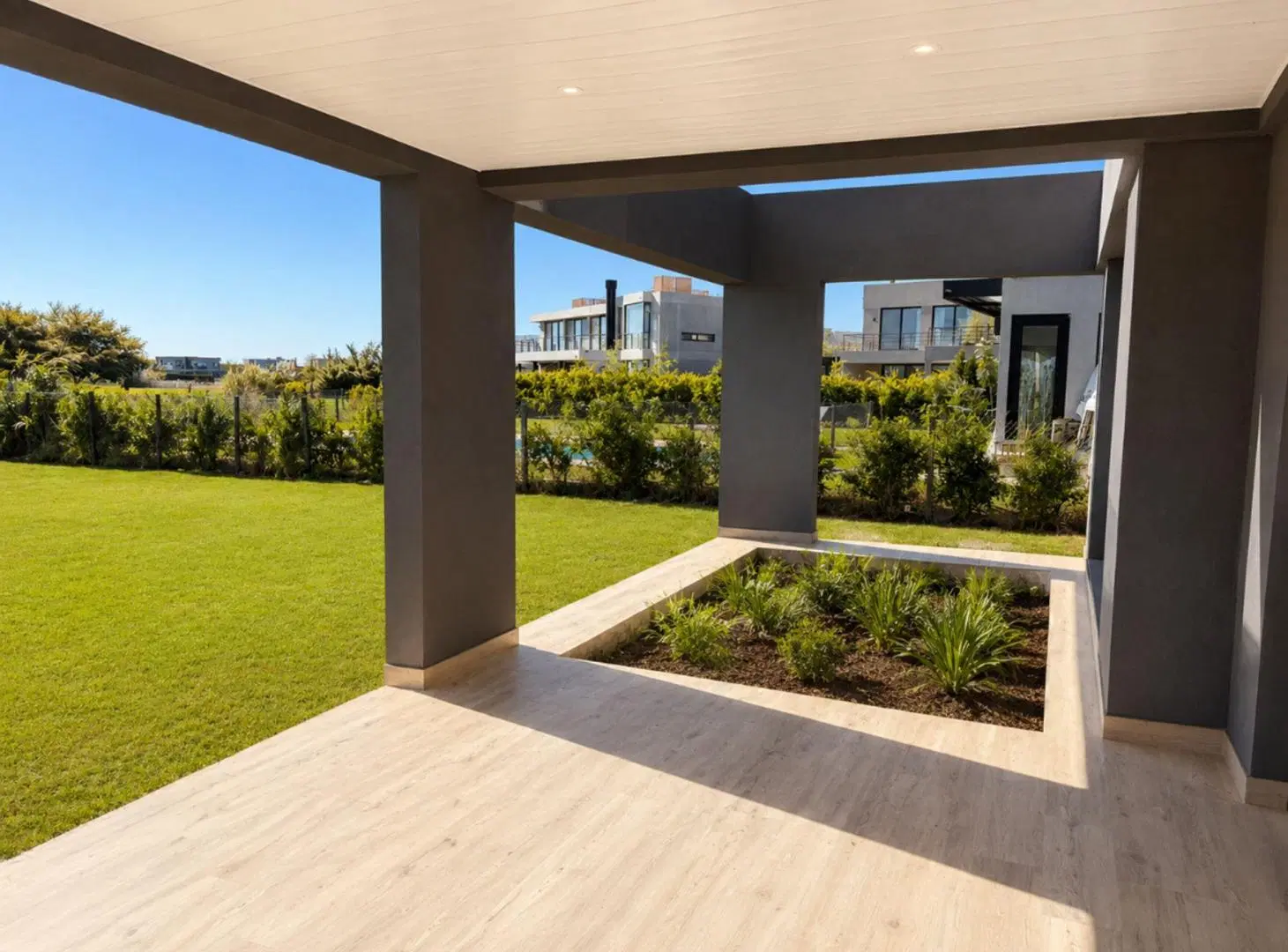 Moderna casa en  El Cantón, con vista al Golf 4